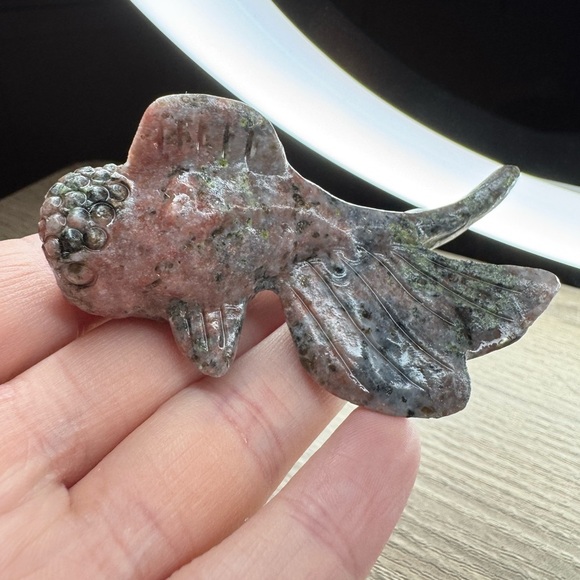 Pink and Gray Stone Fish Figurine Crystal - Picture 2 of 3